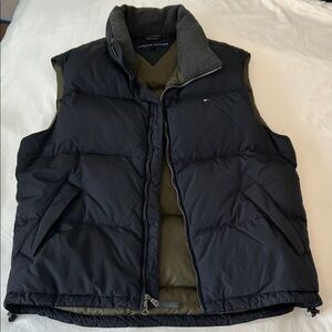 Tommy Hilfiger Black Puffer Vest with Gray Collar L
